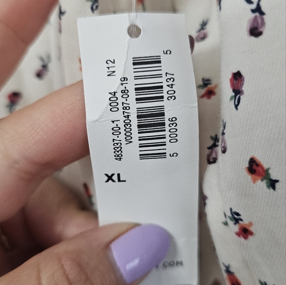 Old Navy Women's Classic Shirt Casual Floral Button Down - Picture 3 of 7